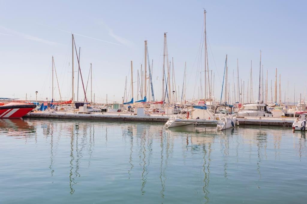 Faro Puerto Estepona Eksteriør billede